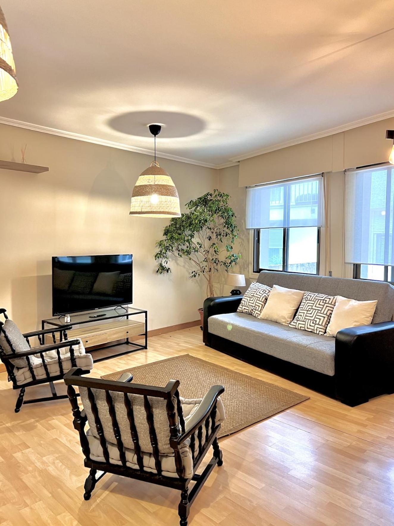 Ferrymill House - Apartamento Turistico Кастро-Урдіалес Екстер'єр фото